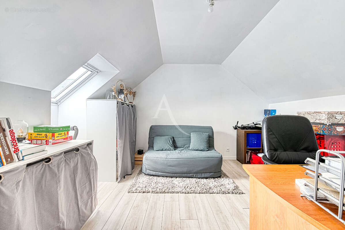 Maison à SOULAIRE-ET-BOURG