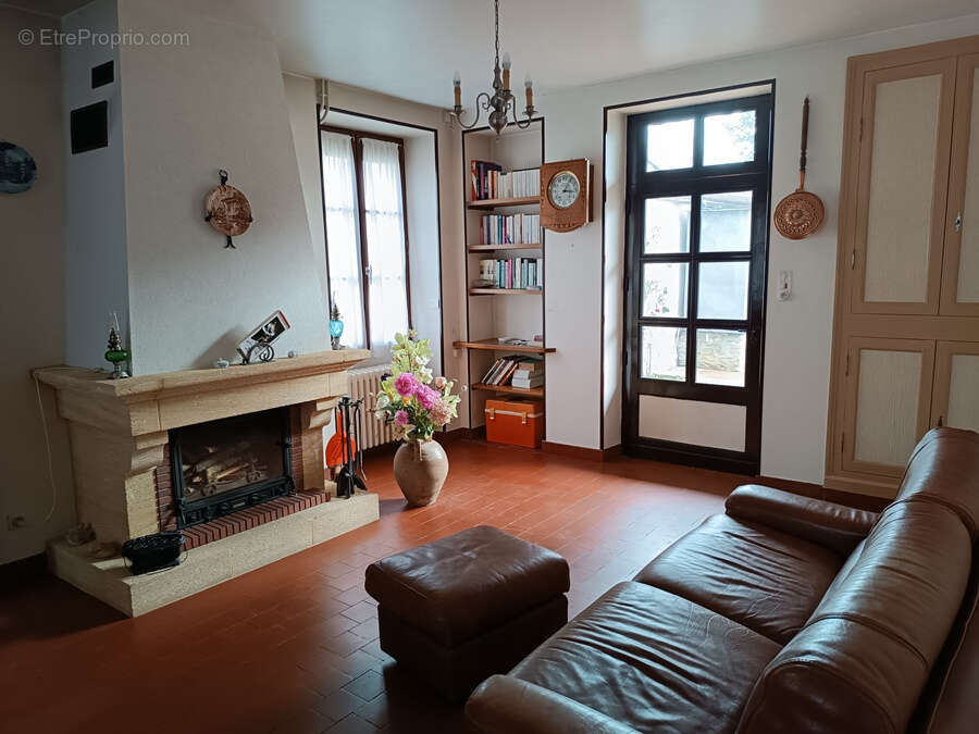 Maison à OUROUER-LES-BOURDELINS