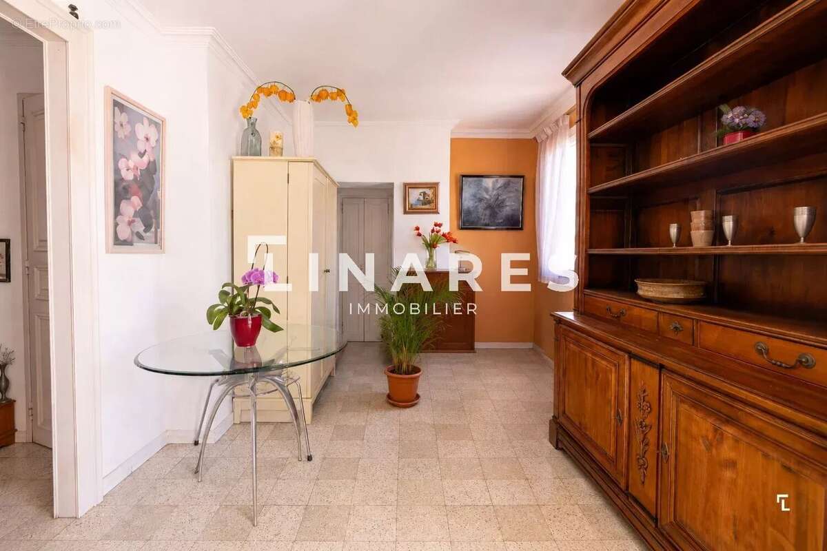 Appartement à MARSEILLE-7E