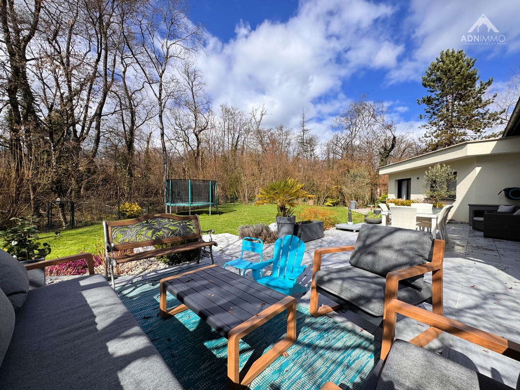 Maison à SAINT-GENIS-POUILLY