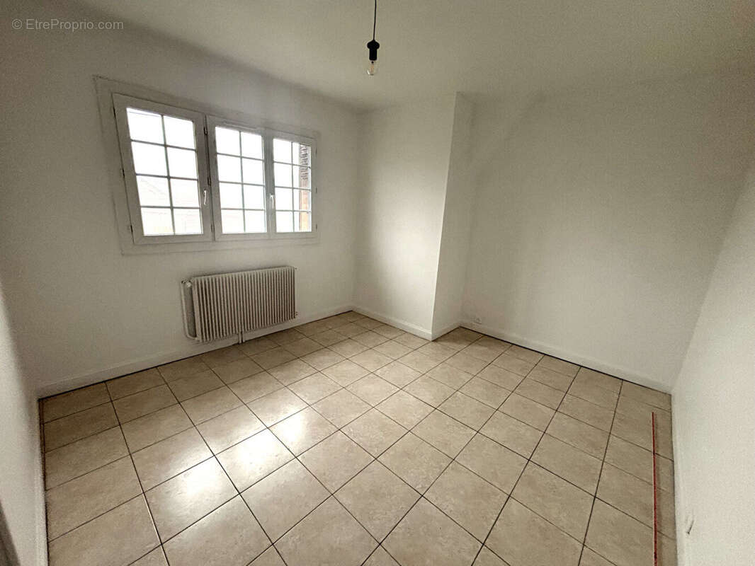 Maison à SAINTE-GENEVIEVE