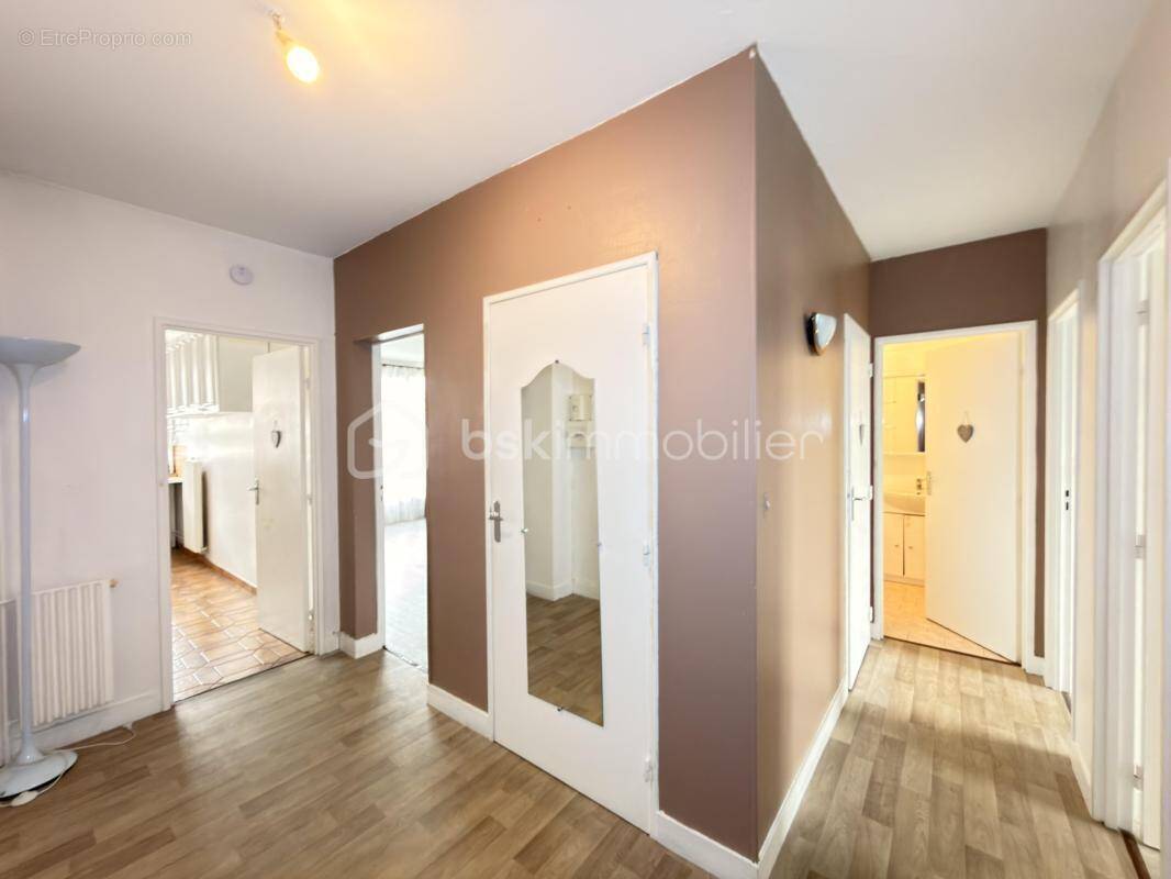 Appartement à LIVRY-GARGAN