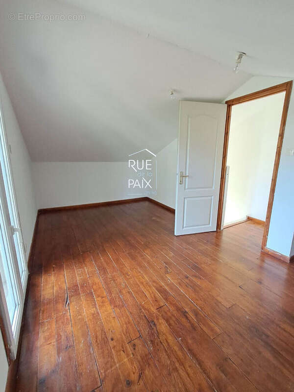 Maison à CHATELLERAULT