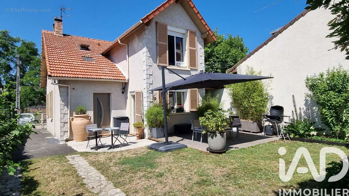 Photo 1 - Maison à MASSY
