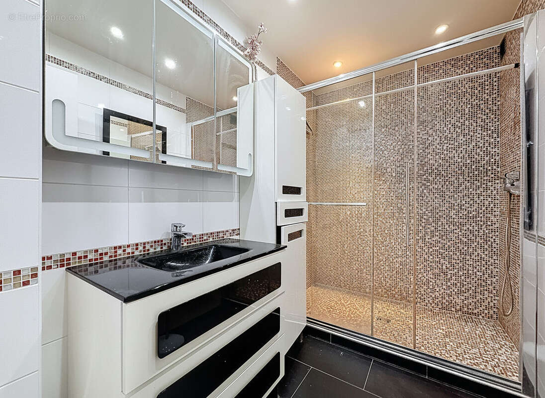 Appartement à NANTERRE