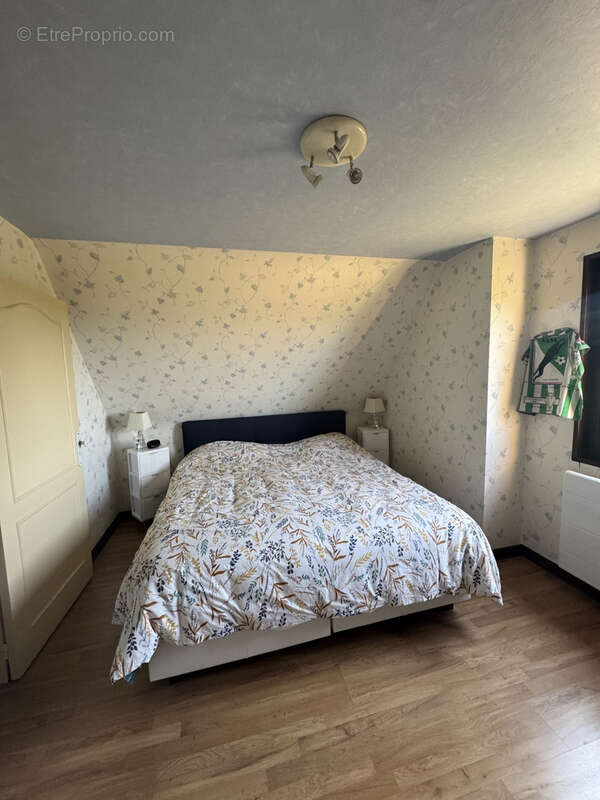 Maison à CENAC-ET-SAINT-JULIEN