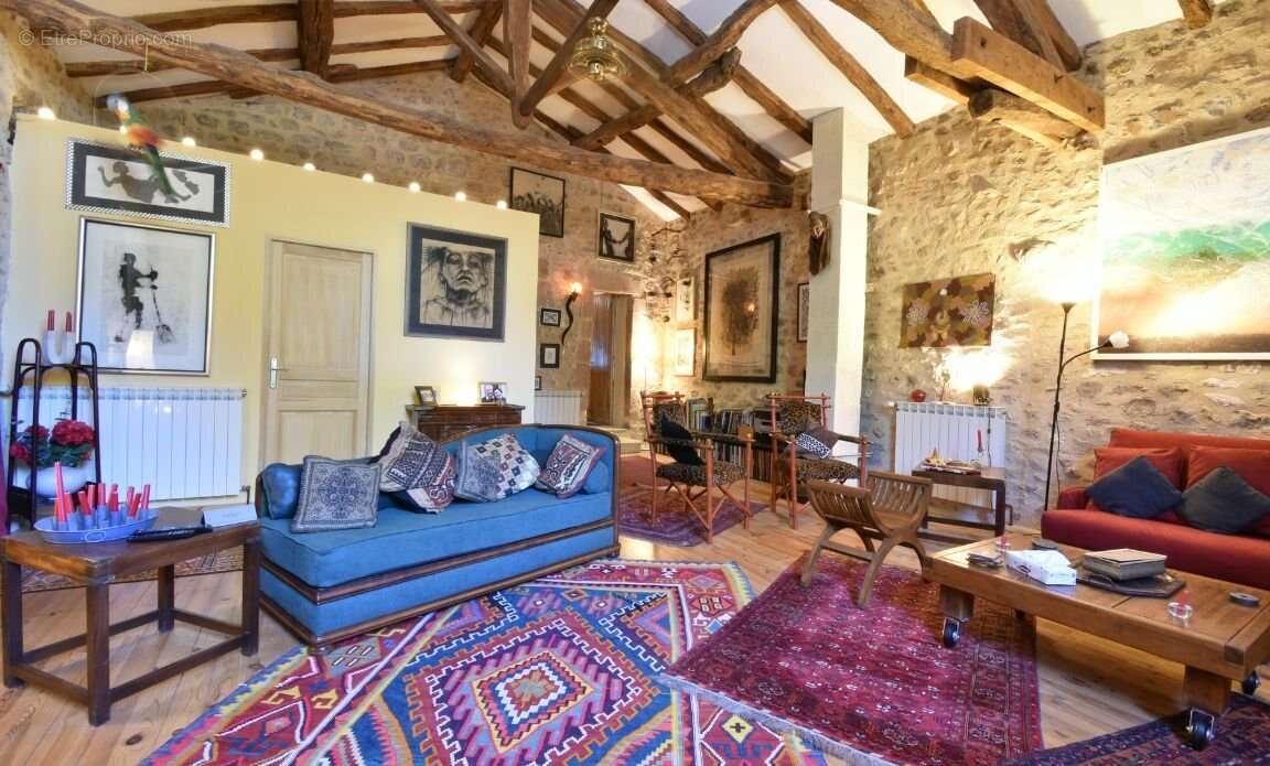 Maison à TONNAC