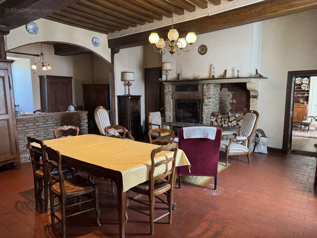 Maison à AUNAY-EN-BAZOIS