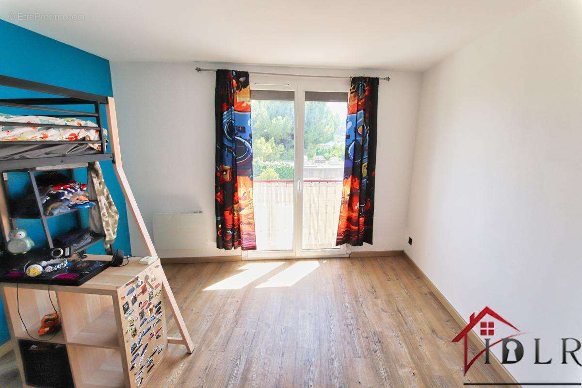 Appartement T4 3 chambres, balcon et  garage à vendre à Hyèr - photo 16
