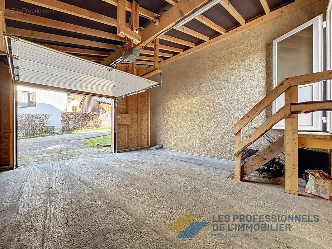 Maison à SAINTE-HELENE-SUR-ISERE