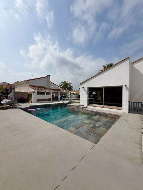 Villa F8 4 Faces 300 m² Canet Plage avec Piscine et Garage - photo 46