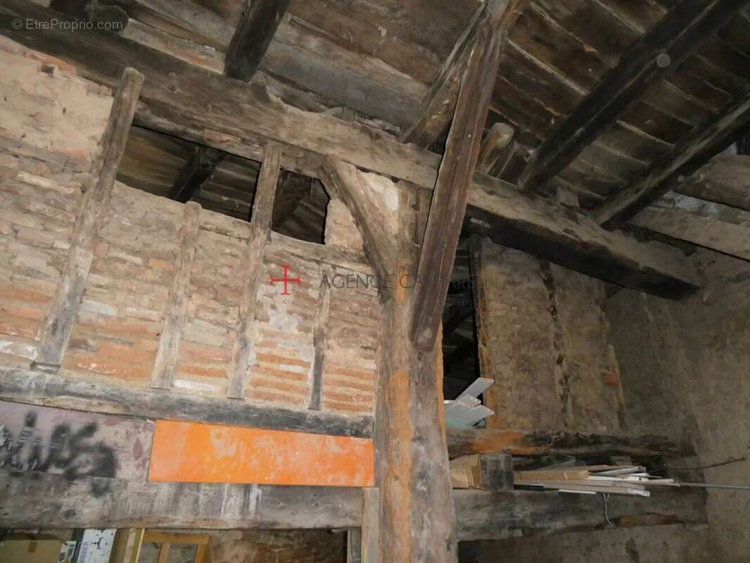 Maison à SAINT-JUERY