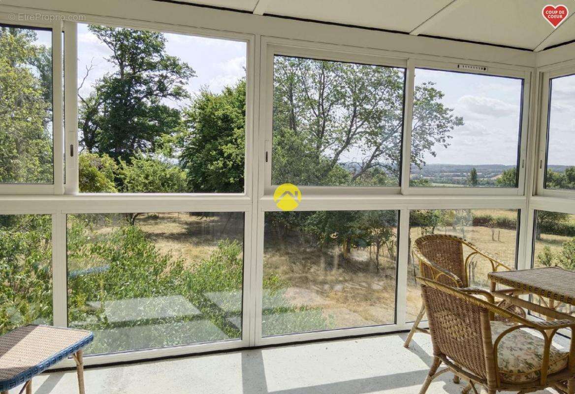 Maison à CHENIERS