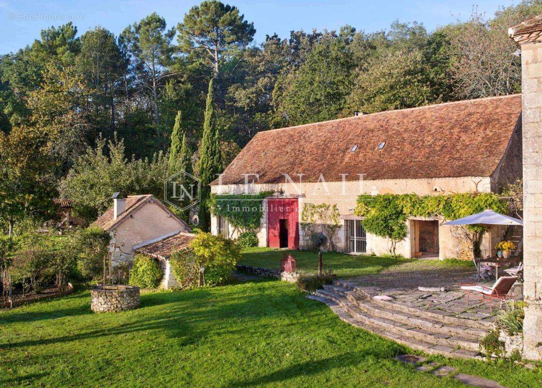Maison à MONTAGNAC-LA-CREMPSE