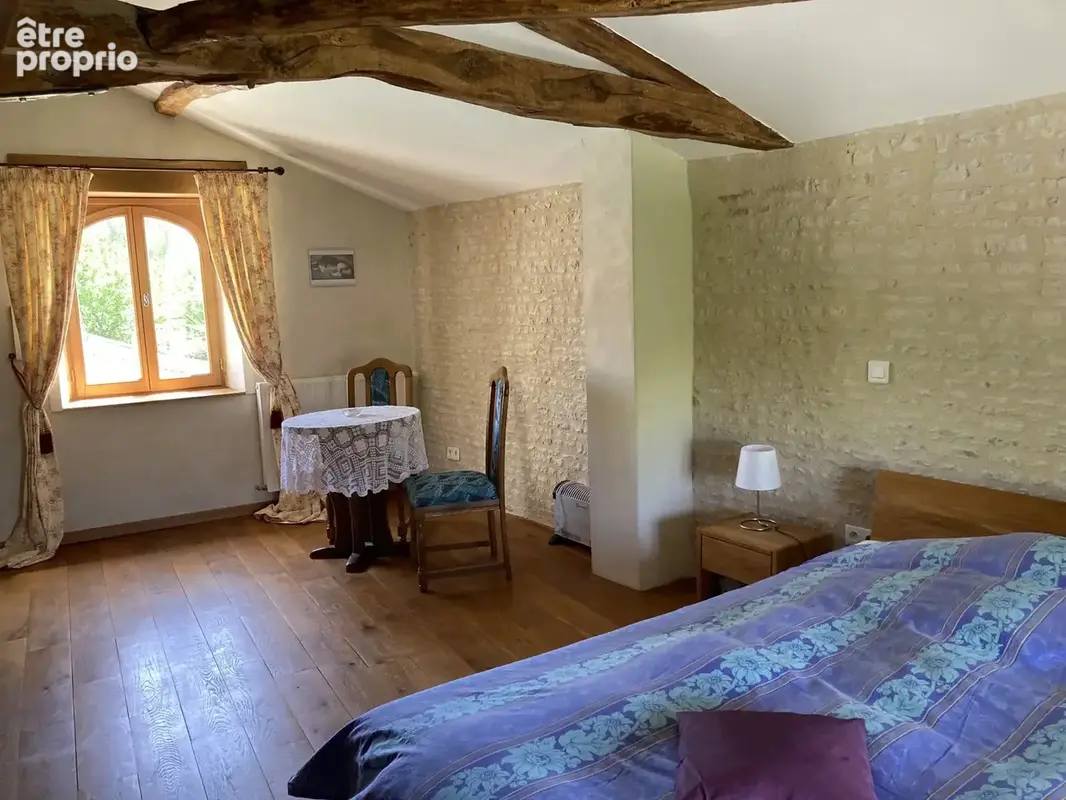Jolie maison en pierre avec piscine au cœur du village - photo 12