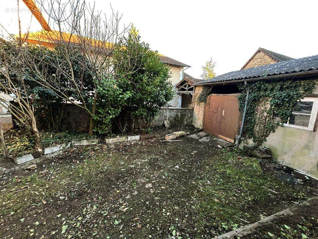 Maison de village Sarrazac 6 pièce(s) 110 m2 - photo 10