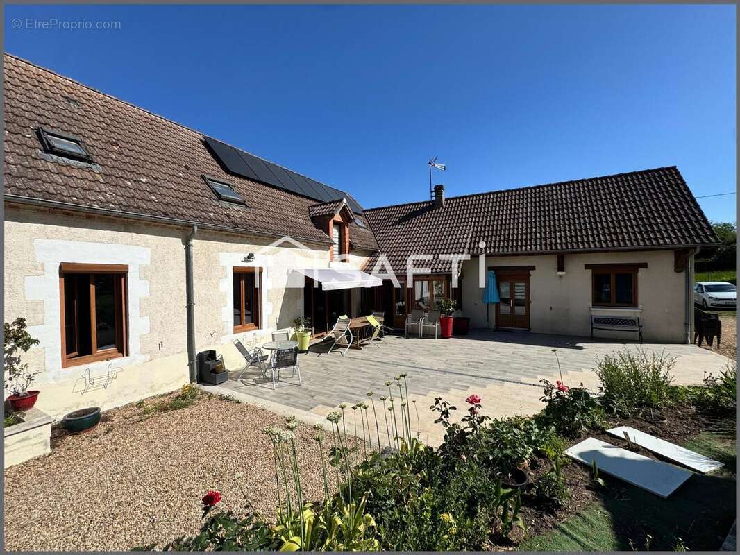 Maison 172 m² à Genouilly  - photo 3