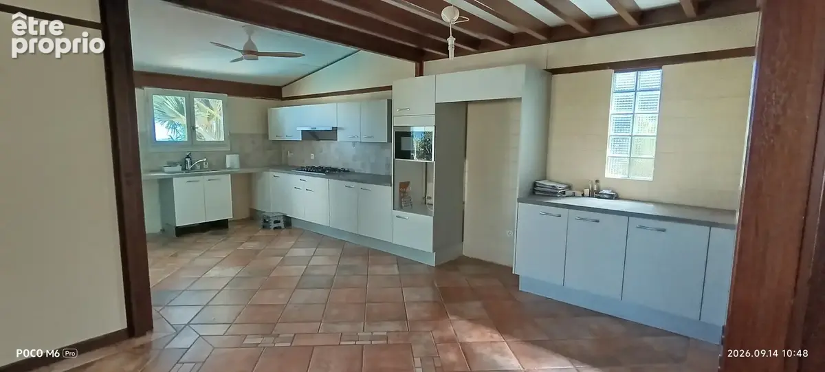 La possession/sainte-therese - a vendre villa f5   4 chb - terrain 591 m2 - piscine. - photo 14
