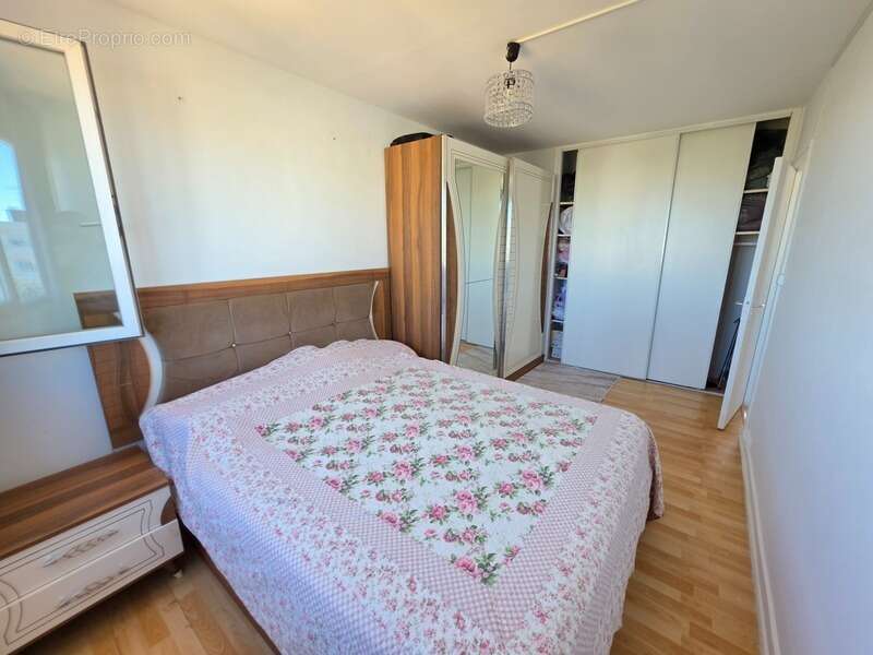 Appartement à RIS-ORANGIS