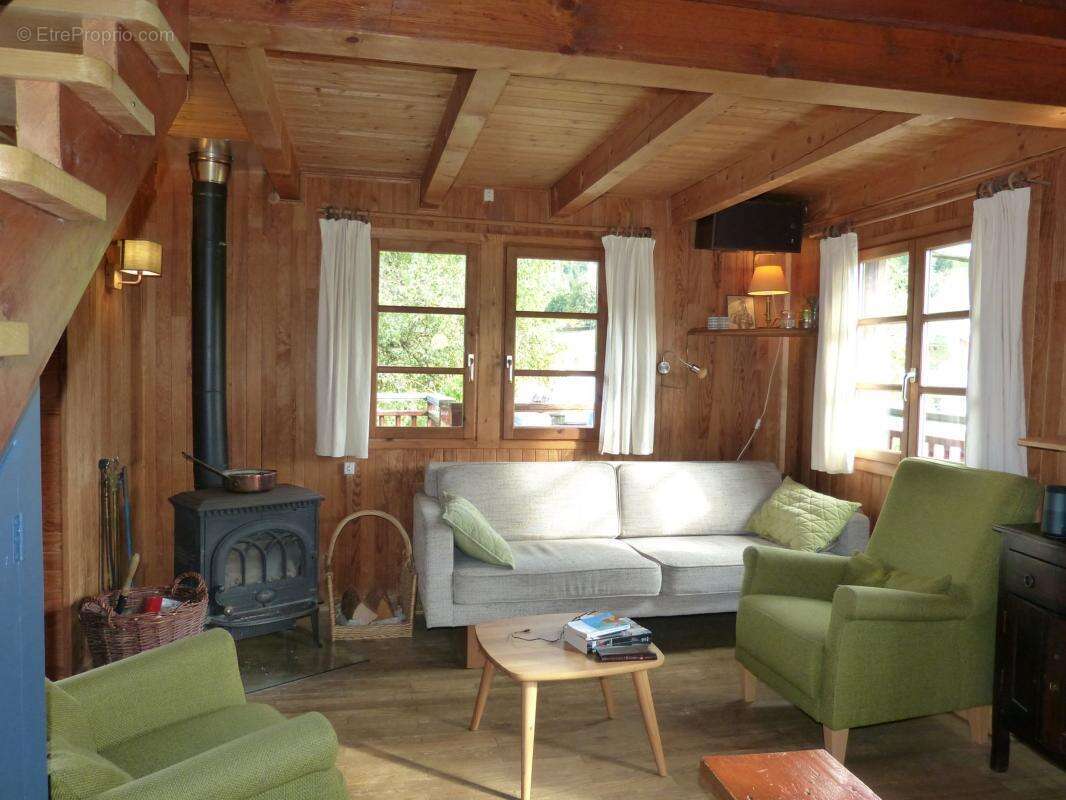 Maison à NANCY-SUR-CLUSES