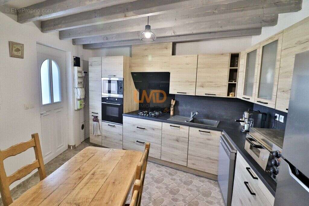 Appartement à MONTMEYAN