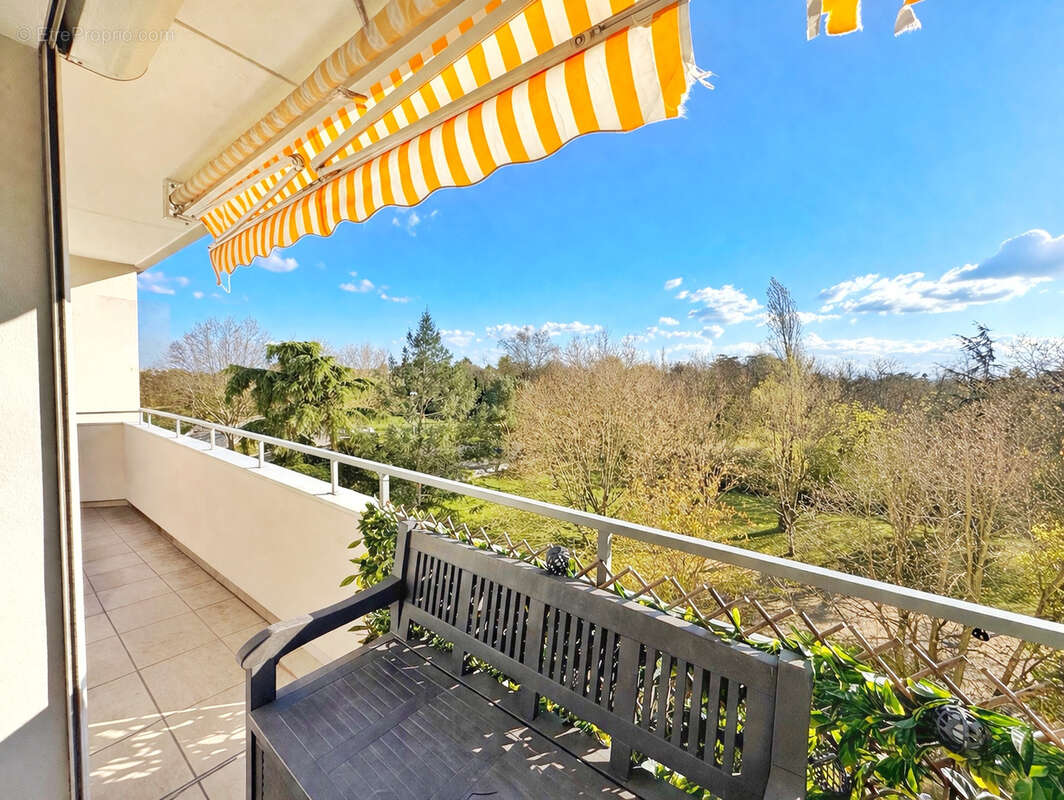 Appartement à OULLINS