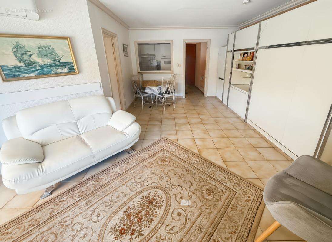 Appartement à CAGNES-SUR-MER