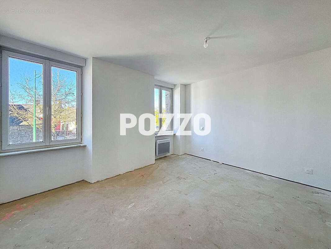 Appartement à SAINT-HILAIRE-DU-HARCOUET