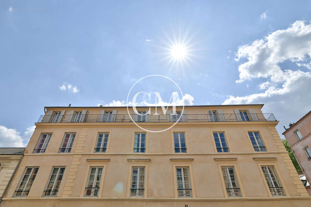 Appartement à VERSAILLES