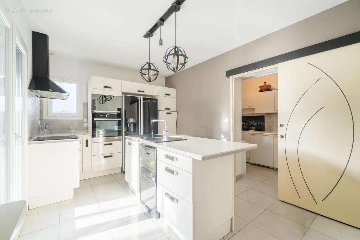 Maison moderne 4 pièces avec piscine à Agde - photo 4