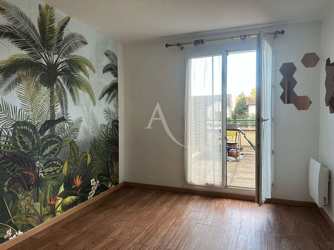 Appartement à EPINAY-SUR-SEINE