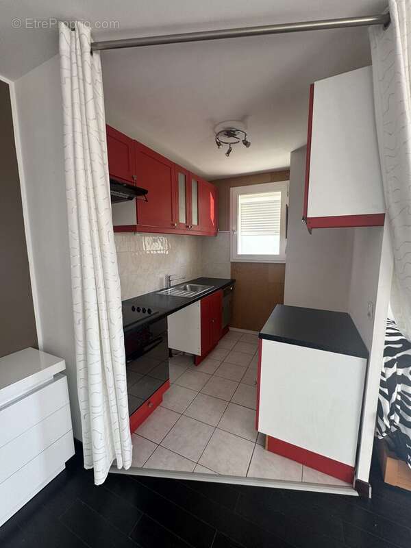 Appartement à VILLIERS-LE-BACLE