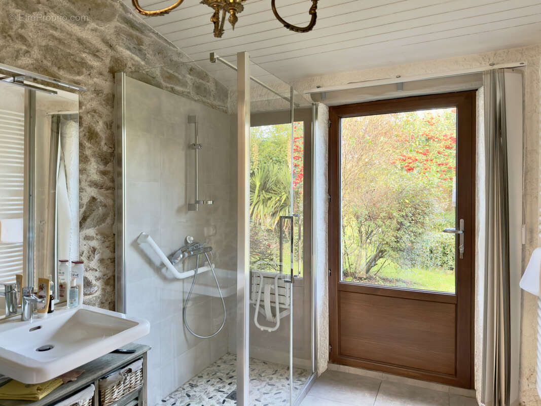 Maison à BOUGUENAIS