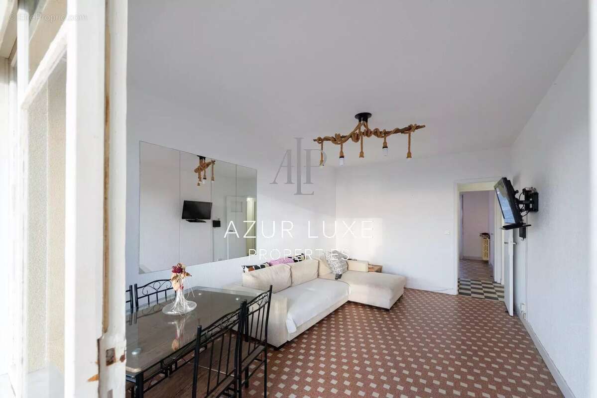 Appartement à BEAULIEU-SUR-MER