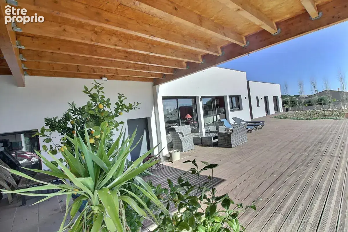 Maison d'architecte 6 pièce(s) 133 m2 Peyriac Minervois - photo 2