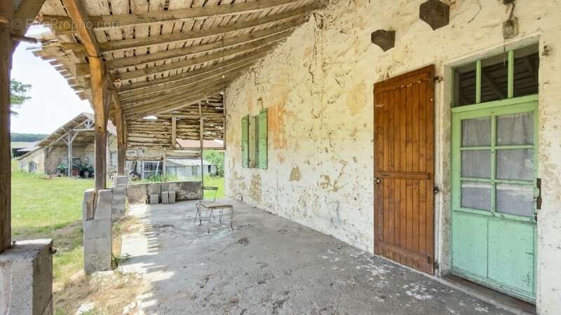 Propriété à vendre 3 pièces Maison 132 m2 avec 40 m2 de garage et grange de 210 m2 BOURNEL (47) - photo 21