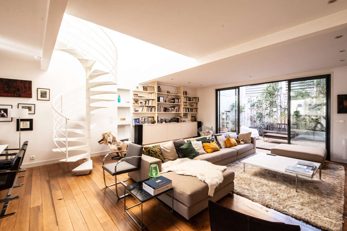 Appartement à BORDEAUX