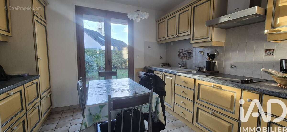 Photo 6 - Maison à SAVIGNY-LE-TEMPLE