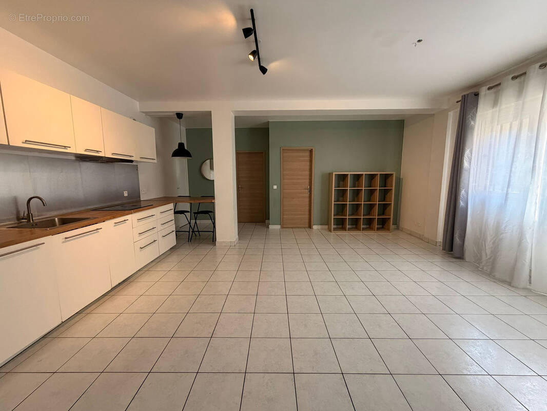 Appartement à CORBEIL-ESSONNES