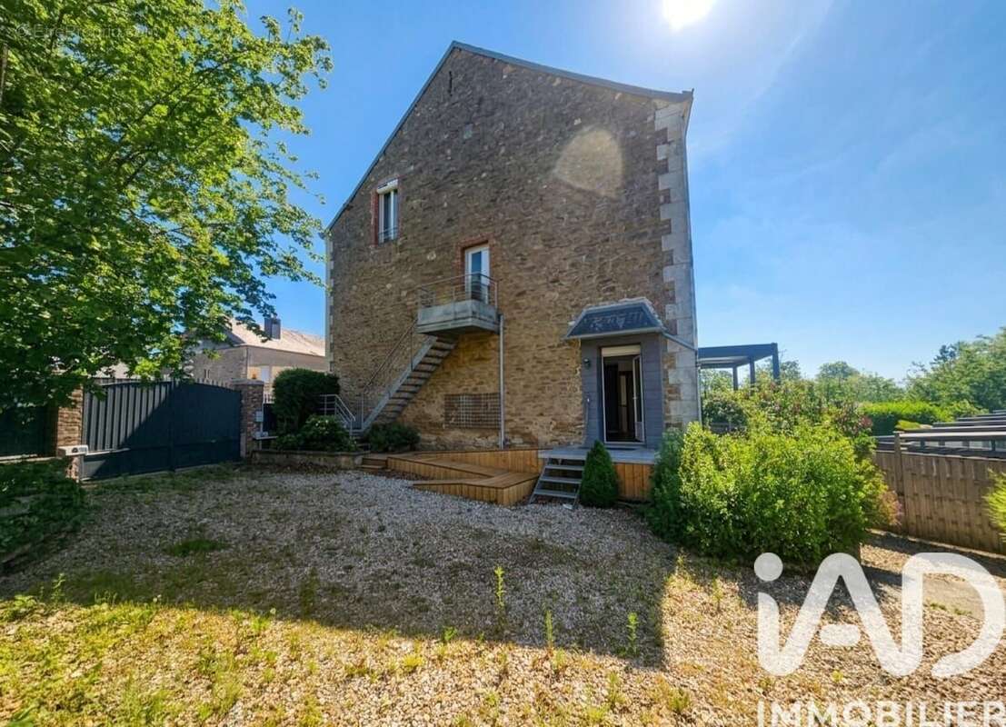 Maison 329 m² à Maubert-Fontaine  - photo 5
