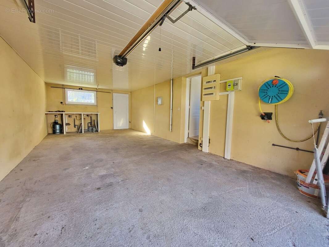 Maison contemporaine à vendre 8 pièces ARGOL (29) - photo 17