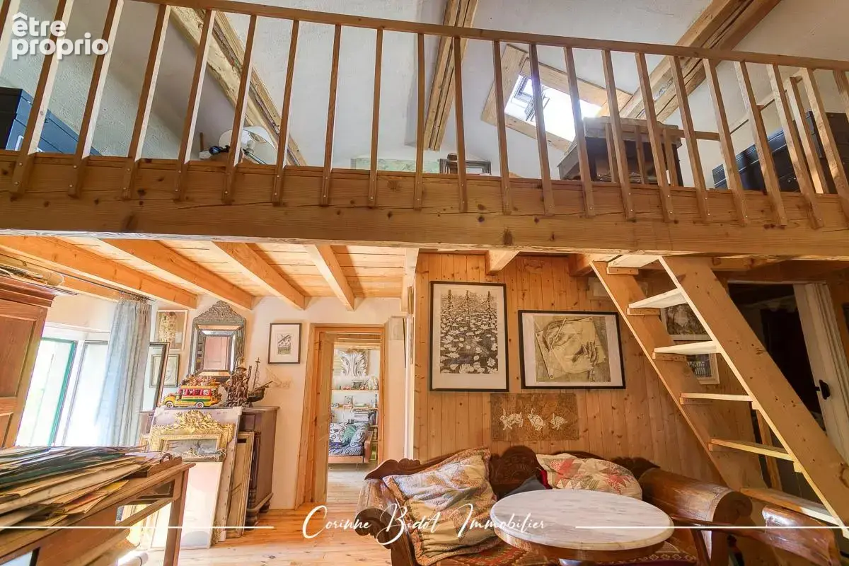 Maison 347 m² à Saint-Pierre-De-Chandieu  - photo 13