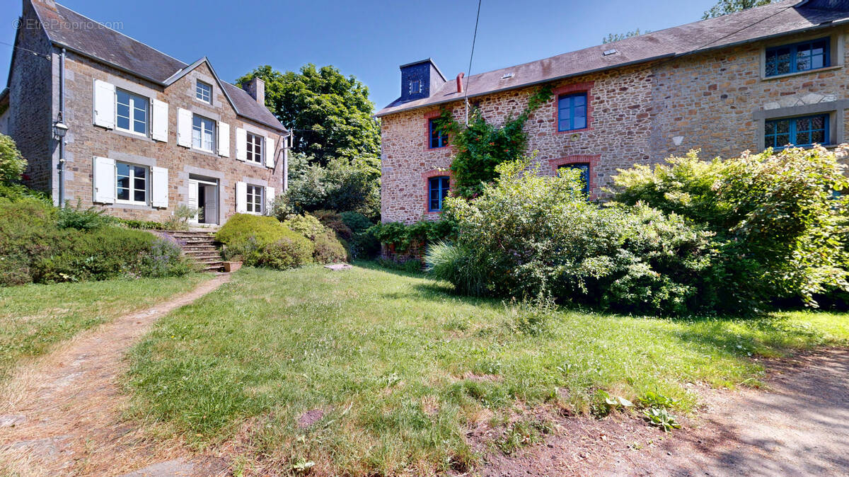Maison à MARCEY-LES-GREVES