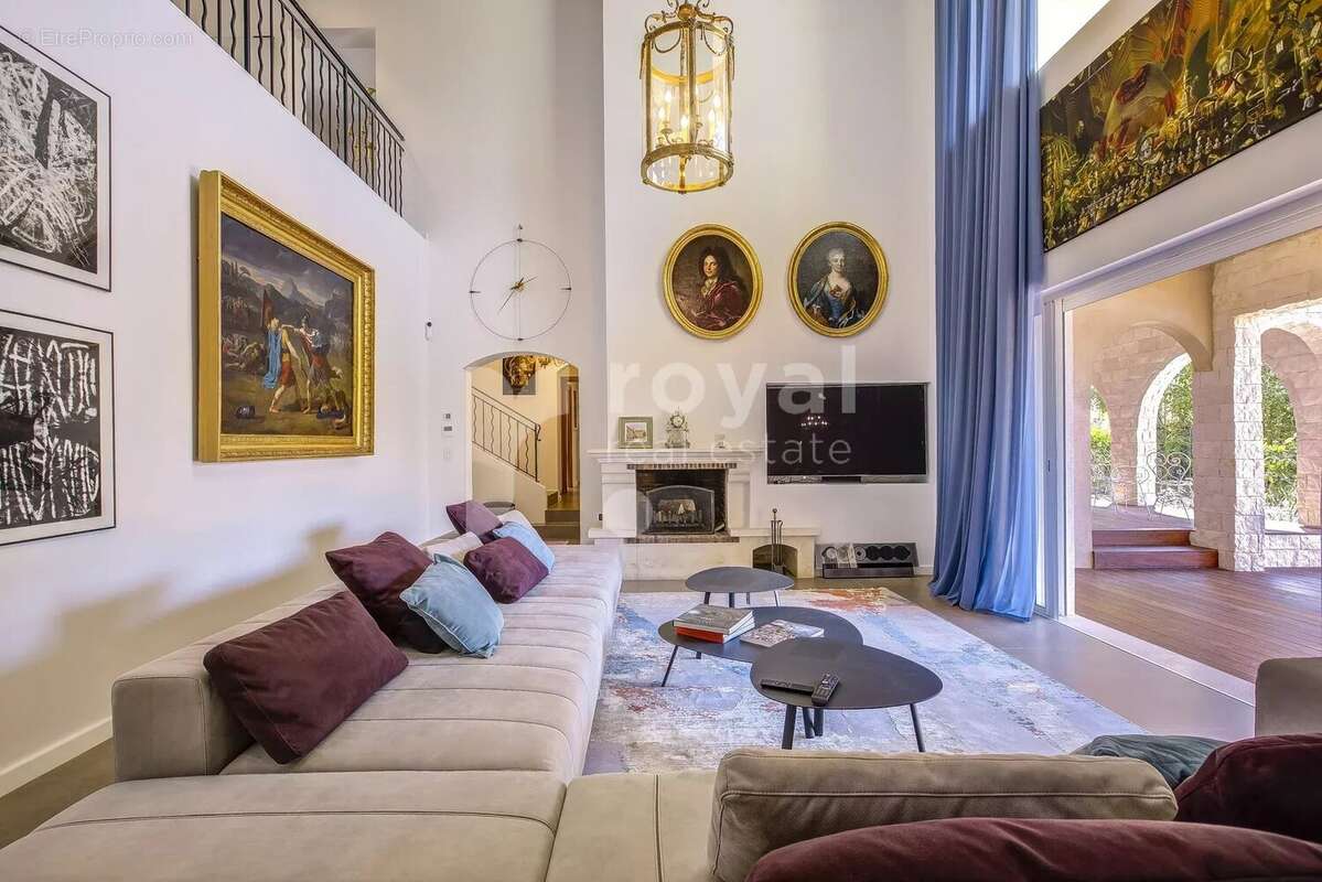 Maison à MOUGINS