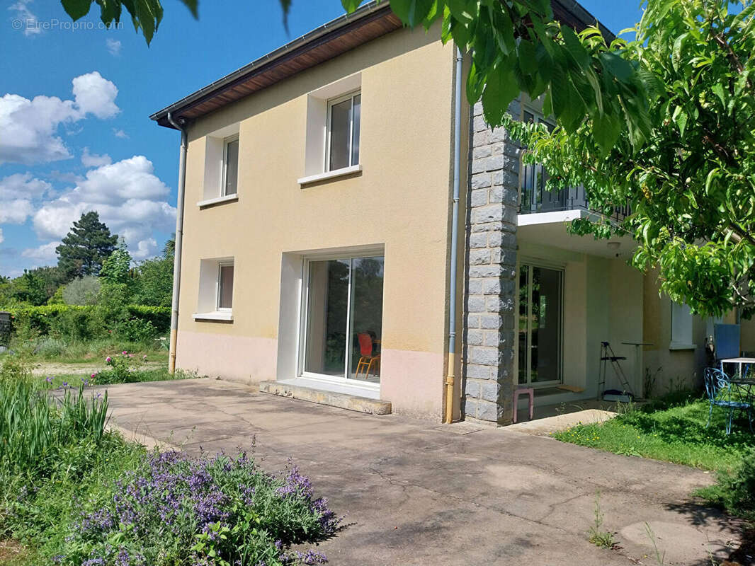 QUARTIER SAINT-BENOÎT / SAINT-MARCEL  :  Maison  de 7 pièces sur deux niveaux -  152 m2 - Jardin de 1800 m² avec Piscine Naturel - photo 17