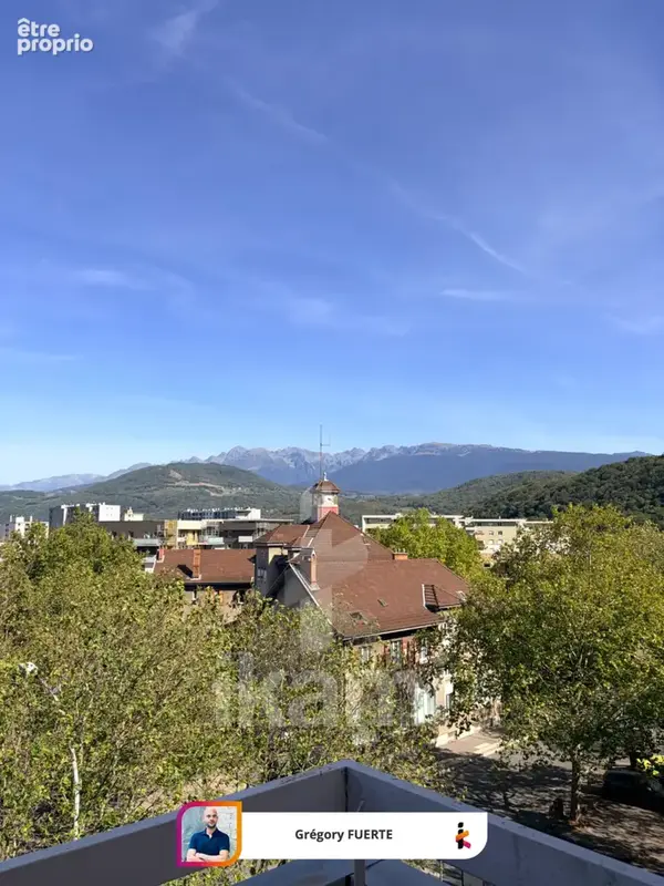 T1 bis en dernier étage avec terrasse, vue panoramique et parking - Échirolles (Quartier Ancienne Mairie) - photo 3