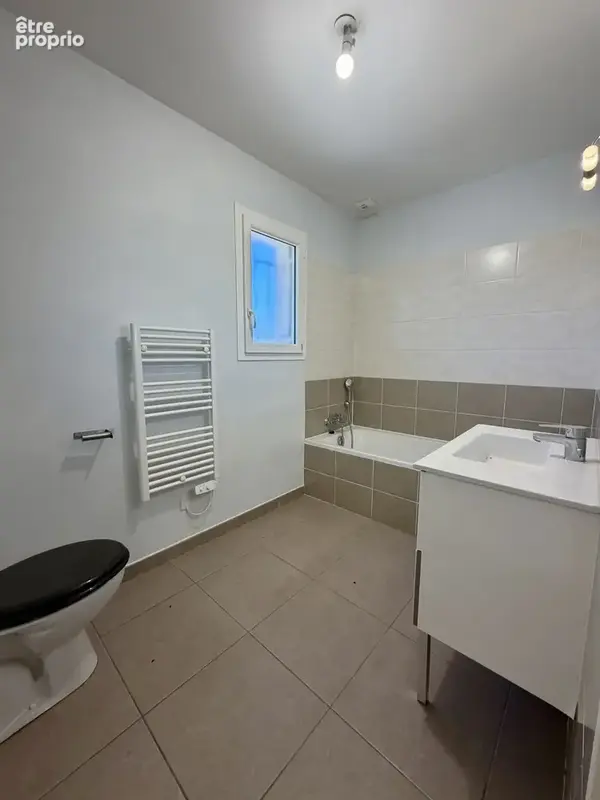 À VENDRE   Maison familiale avec jardin et garage au cœur de Moulès - photo 9