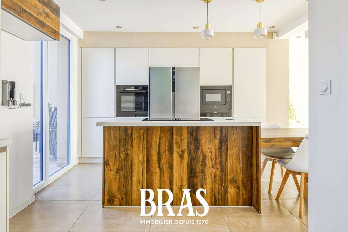 Maison à BOUGUENAIS