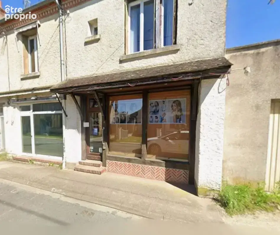 Photo Commerce à La Ferte-Saint-Aubin au prix de 97 000€