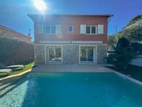 Maison à ANTIBES